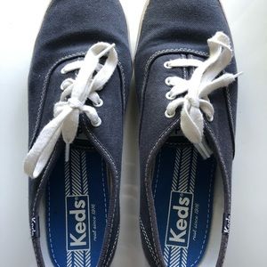 Navy Keds